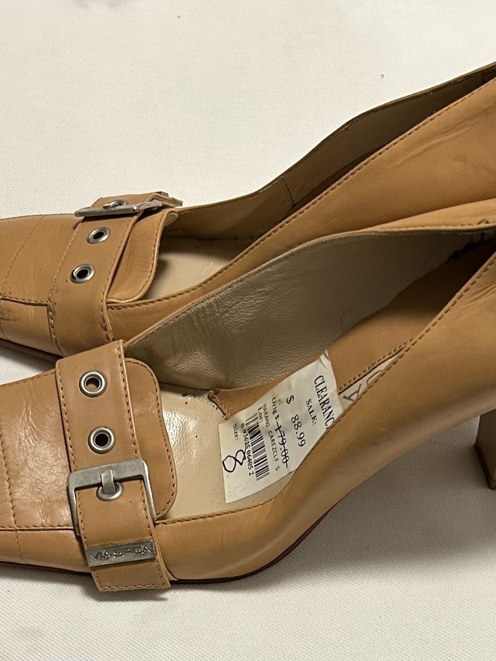 Via Spiga Camel/Tan Leather Buckle Mid-Heel Pumps